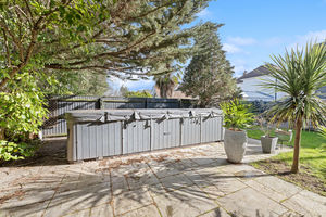 Photo 15- click for photo gallery